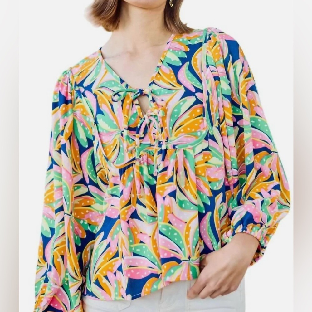MICHELLE MCDOWELL Vivey Top In Going Bananas Flowy Tiered Novelty NWT Small - Picture 3 of 10